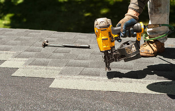 Best Roof Gutter Cleaning  in Huntington Station, NY